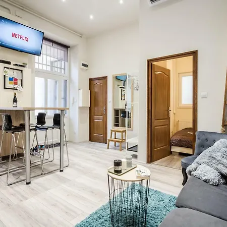 A9 Houseleek Astoria Apartament Budapeszt