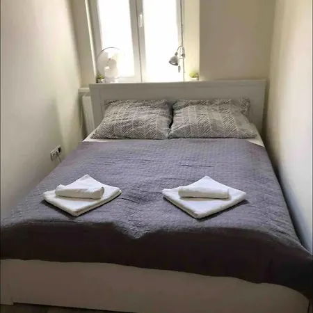 Apartment A9 Houseleek Astoria *